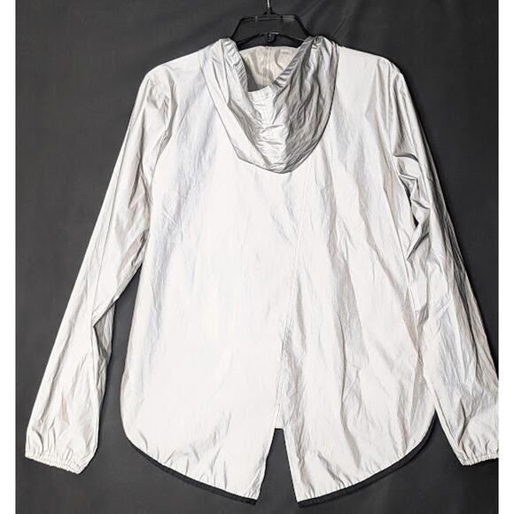 FILA Reflective sport windbreaker Jacket Silver size Medium Athletica Gorpcore - Picture 5 of 7